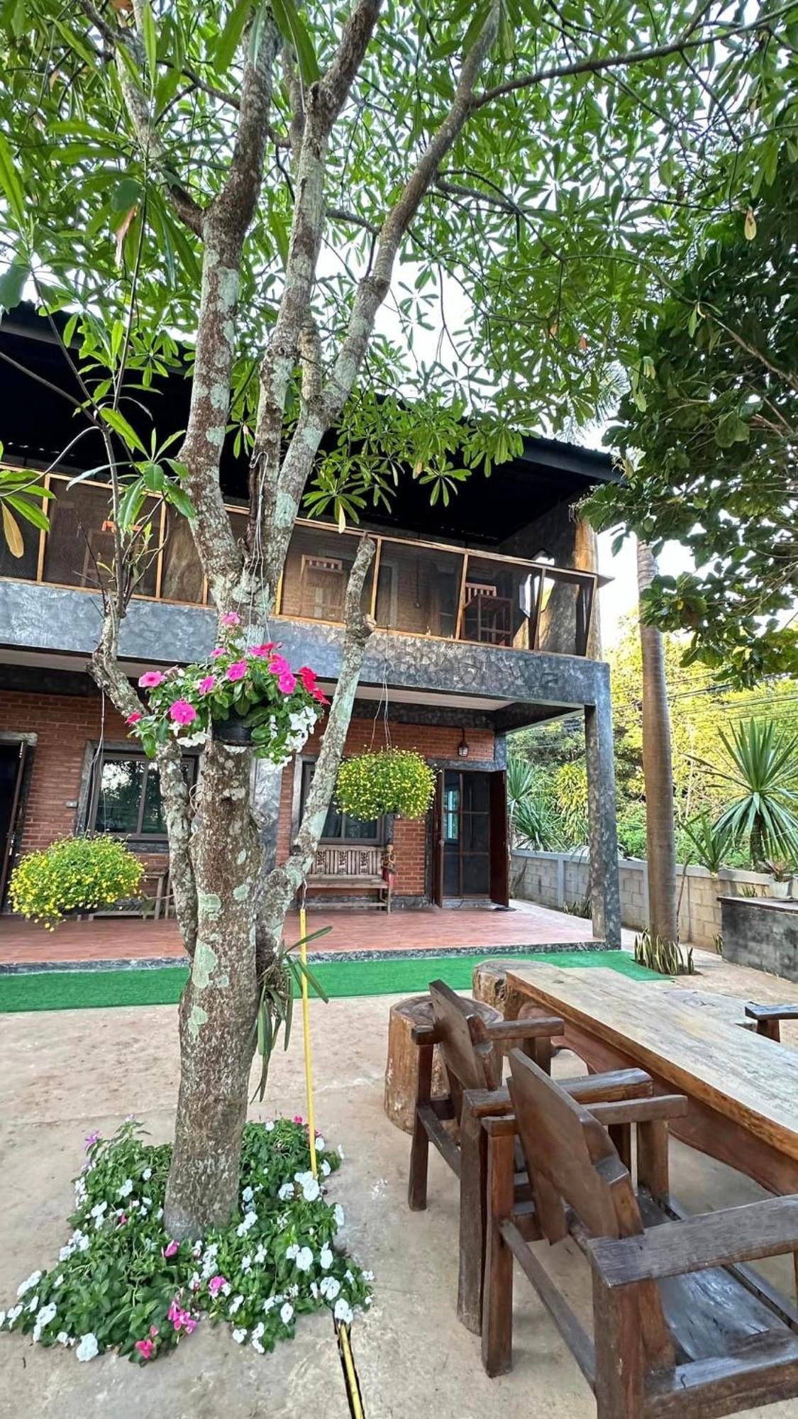 บ้านภทรพรรณ ขุนยวม แม่ฮ่องสอน Ban Pataraphan Khunyuam Maehongson Thailand Ban Khun Yuam Exterior foto